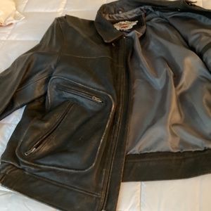 Harly Davidson extra large black leather jacket